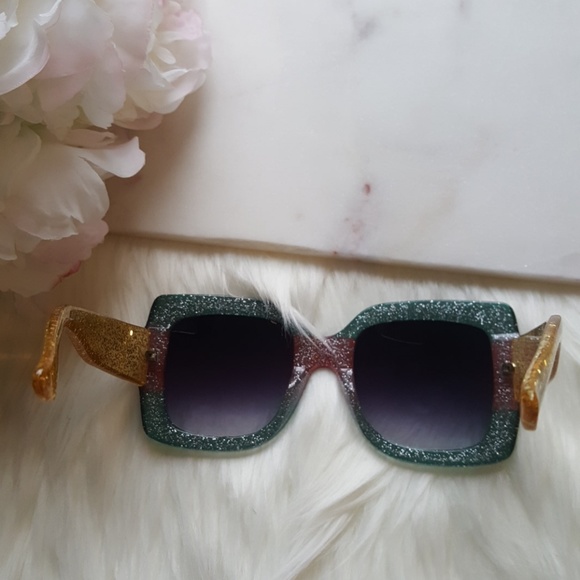 Last one!!! Oversized sunglasses - Picture 8 of 8